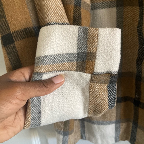 Flannel button up shacket - Picture 5 of 6